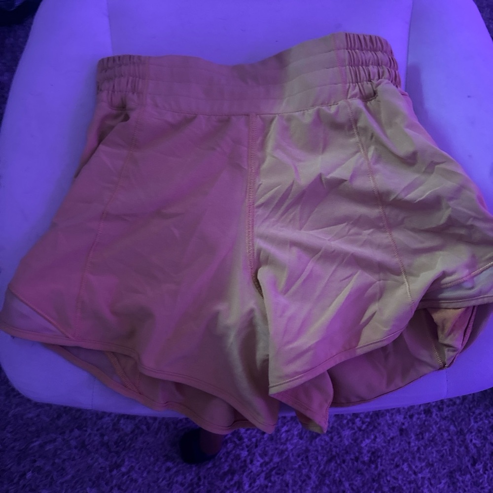 ★𝐋𝐮𝐥𝐮𝐥𝐞𝐦𝐨𝐧 𝐨𝐫𝐚𝐧𝐠𝐞 𝐬𝐡𝐨𝐫𝐭𝐬★